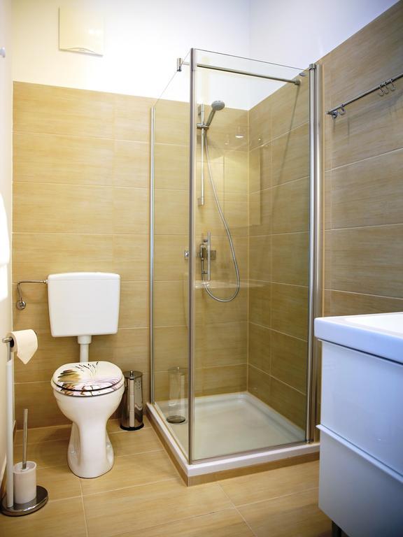 Flatprovider Comfort Eduard Apartment - Contactless Check In Відень Номер фото